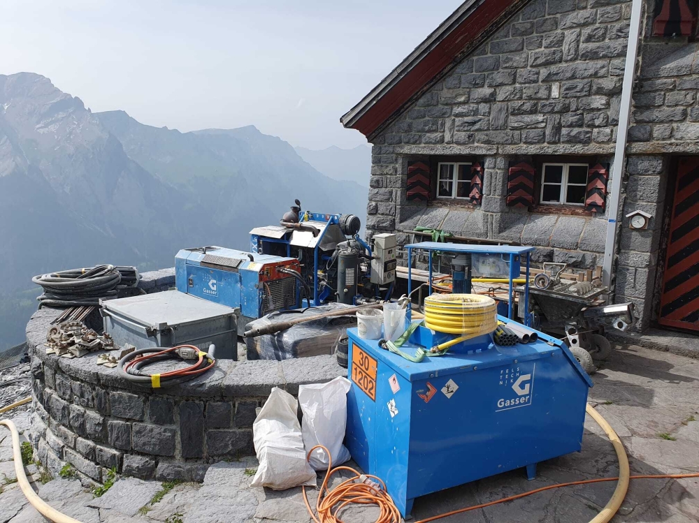 10.06.2025 - Es hämmert und lärmt