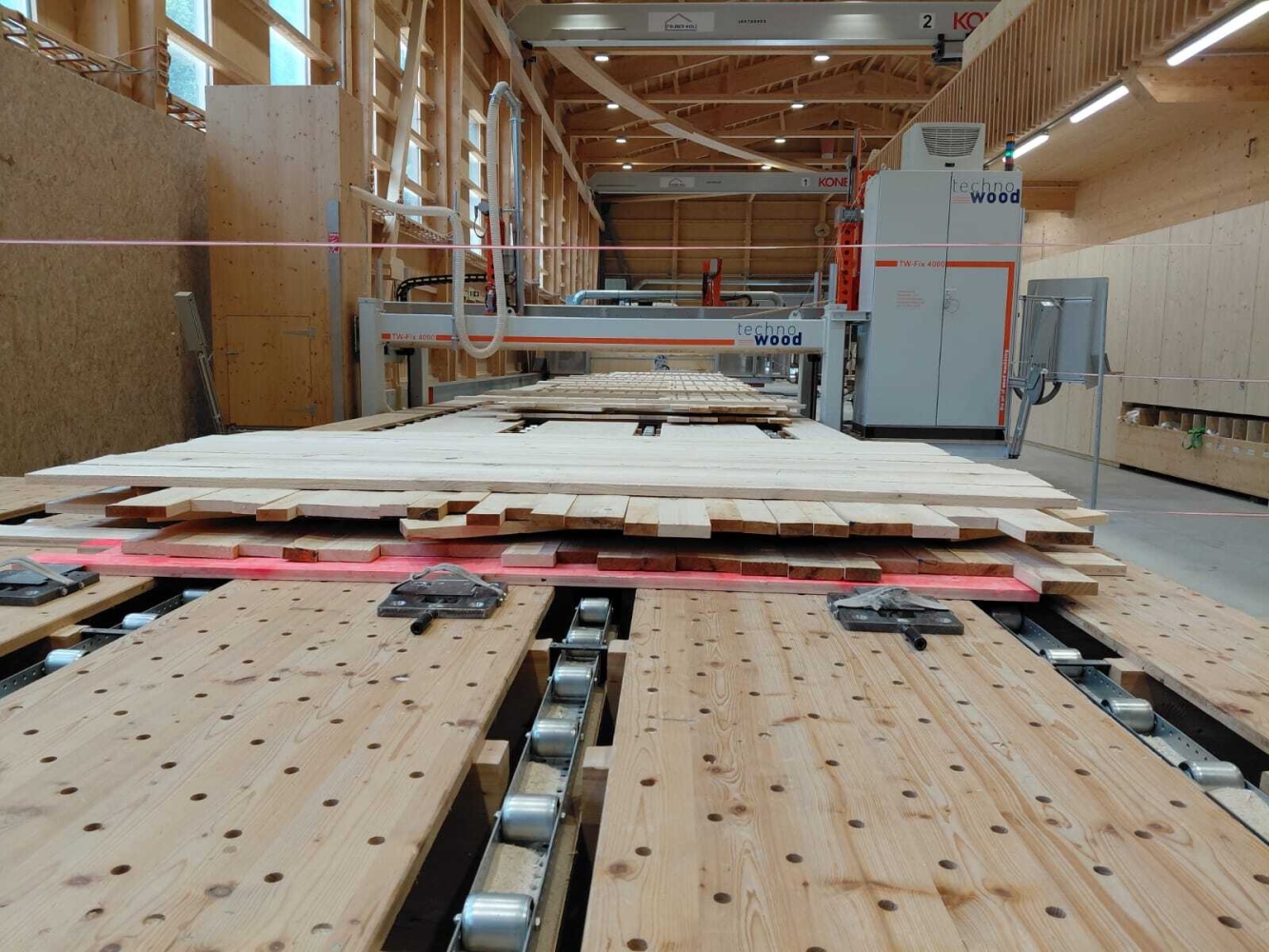 15.07.2025 - Produktion der Holzelemente läuft an